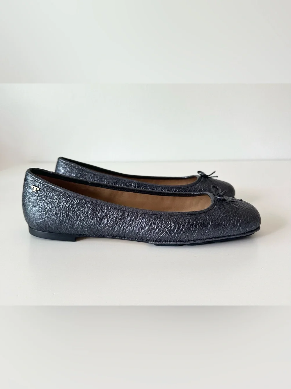 Tory Burch Metallic Navy / Pewter Leather Ballet Flats Bow Accent - Size 8M